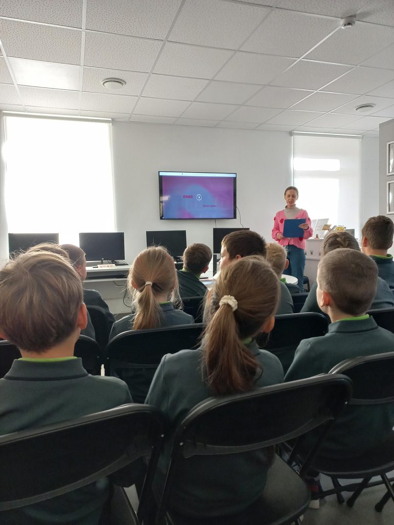 3C KLASĖS MOKINIAI DALYVAVO FESTIVALYJE „NEPATOGUS KINAS“